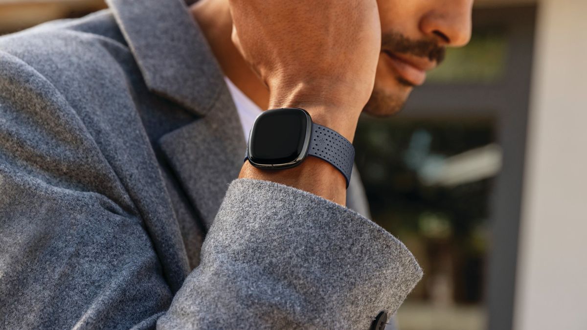 Google Maps now rolled out for Fitbit Versa 4 and Sense 2: you can do this with it