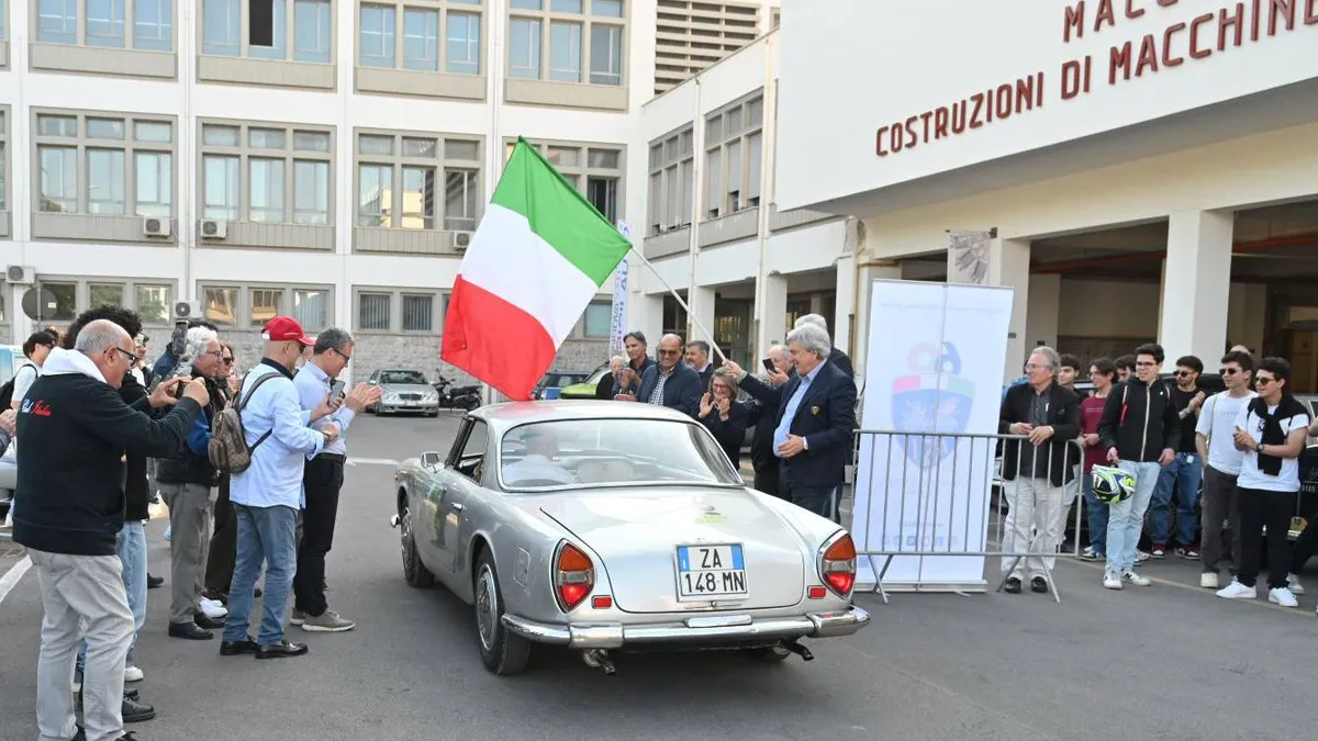 Il futuro delle auto storiche è bio-benzina: concluso il tour ASI da Torino a Palermo