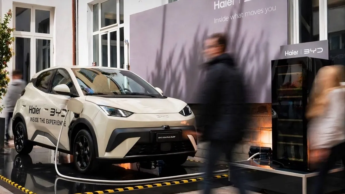 BYD risponde alle critiche delle auto elettriche alla Milano Design Week 2026