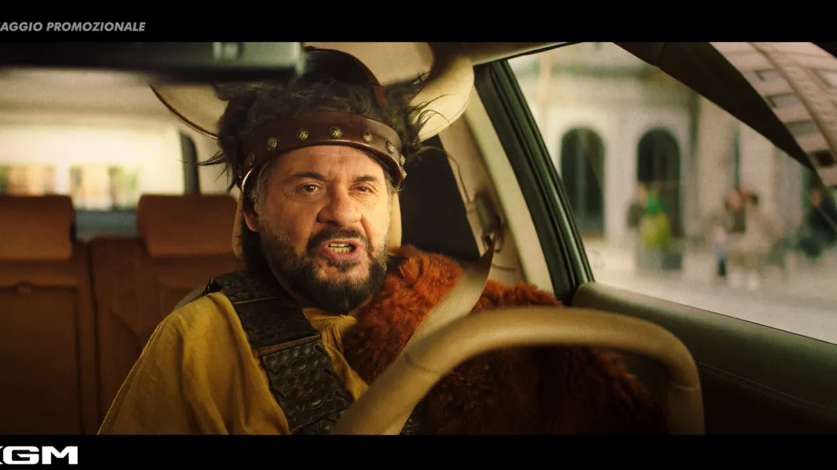 KGM lancia una nuova campagna pubblicitaria con Lillo per ridefinire il concetto di SUV