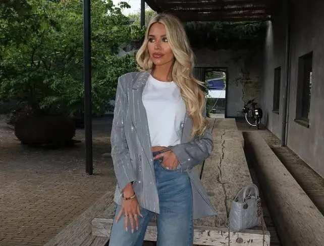 Is Bo Praet een van de heetste babes van Vlaanderen? Deze zinderende ...
