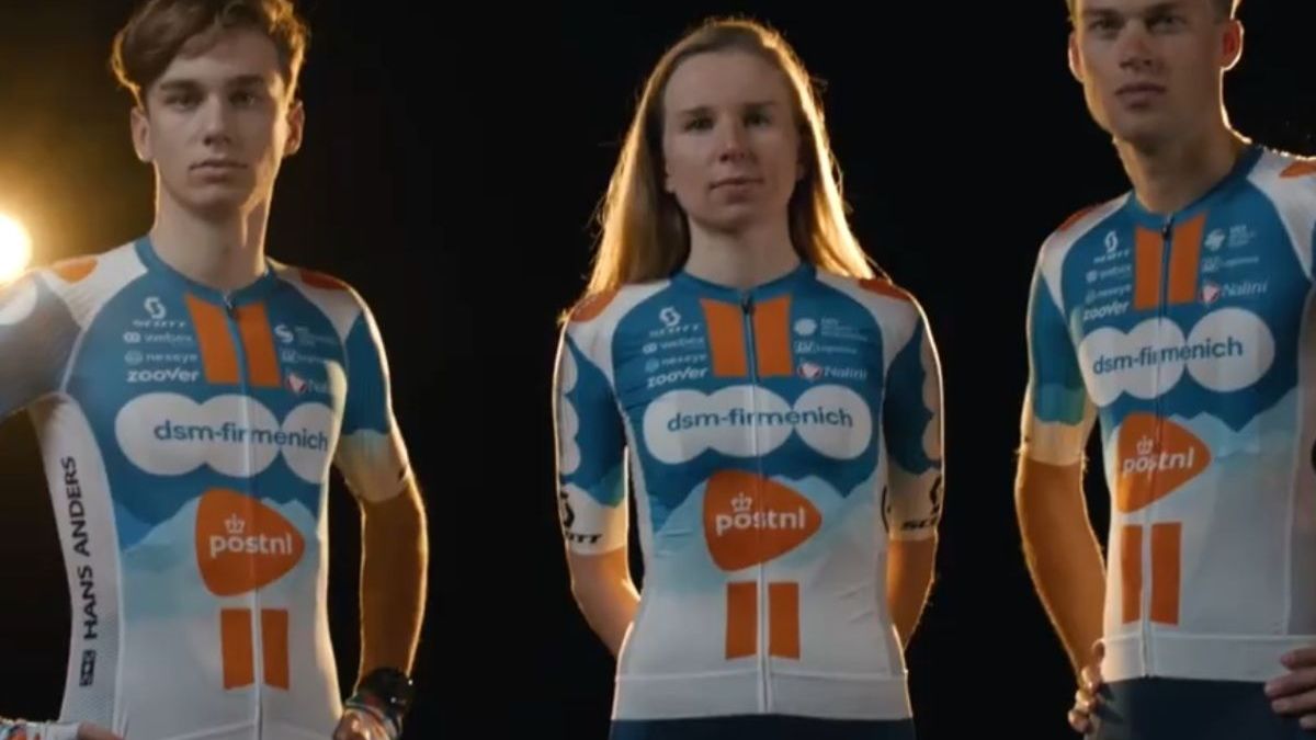 VIDEO Team DSMFirmenich PostNL reveal their new colours officially