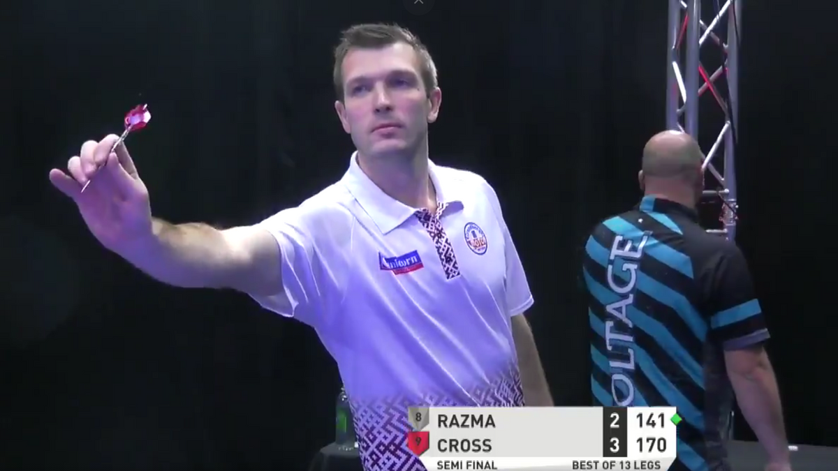 VIDEO Razma produces brilliant juggling act during ninedart finish