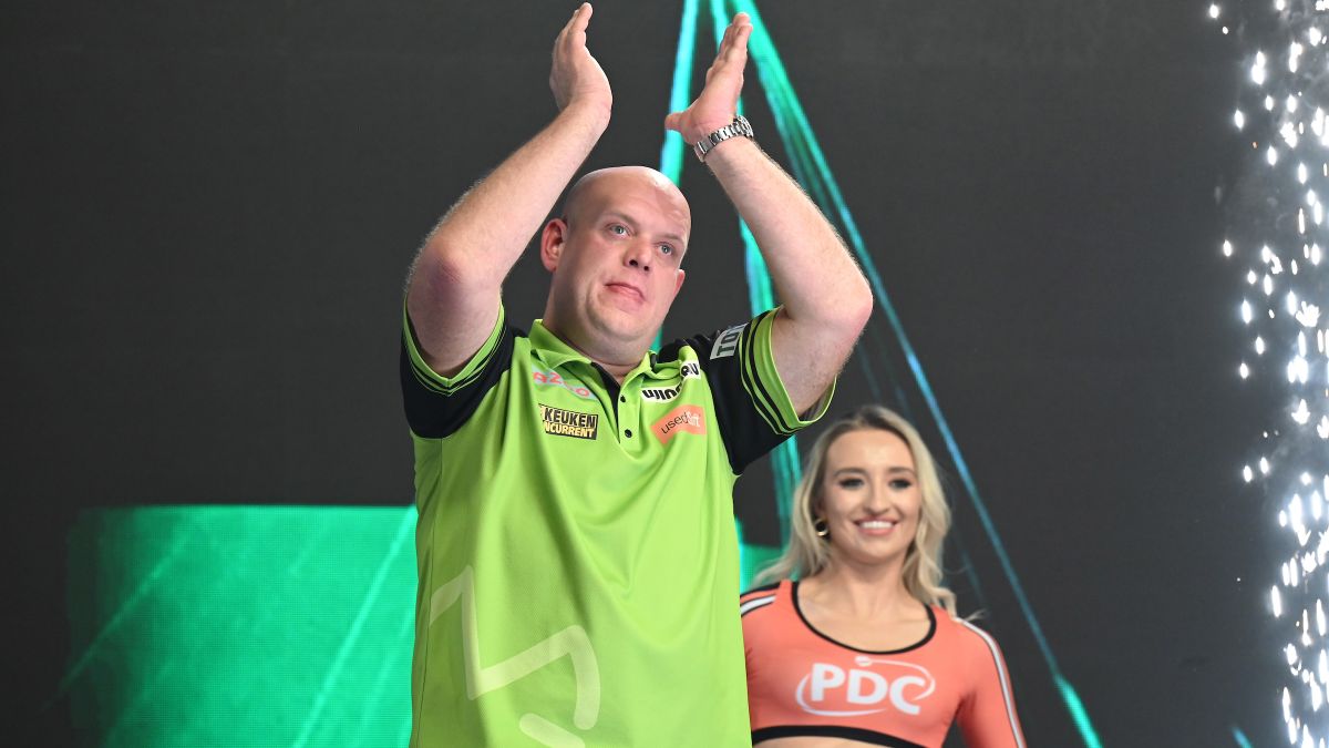 Standings Premier League Darts after Night Four Van Gerwen takes lead