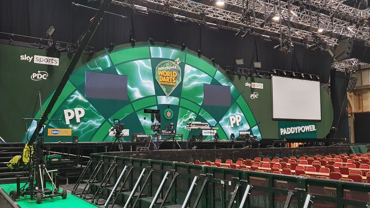 Die neue Bühne bei der Darts Weltmeisterschaft ist grün mit weißen