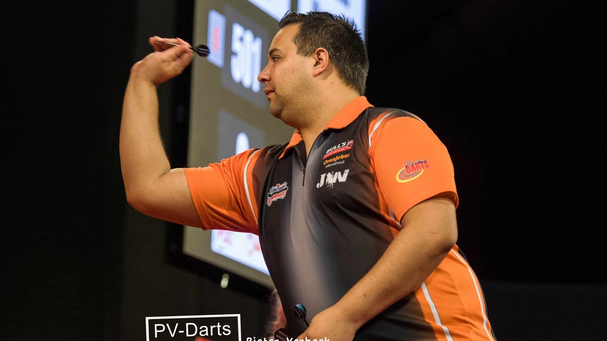 Wattimena en Van Gerwen naar laatste zestien Players Championship 19