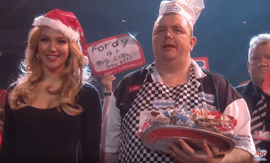 2019-12-04-17_36_48-Steve-Hines-Hilarious-Muffin-Man-Walk-On-YouTube.png