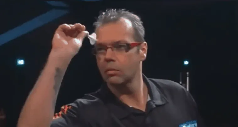早い者勝ち　送料込み　Dick Van Straalen 5'10 クワッド Voormalig WDF-wereldkampioen Van Dijk krijgt waarschuwing van NDB