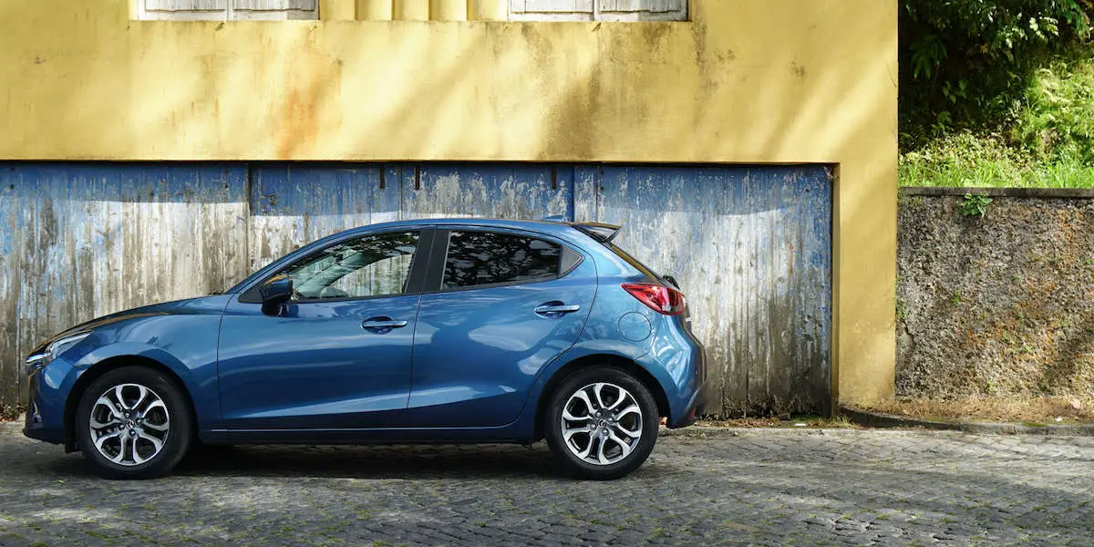 Rijden met de vernieuwde Mazda 2 GT op de Azoren
