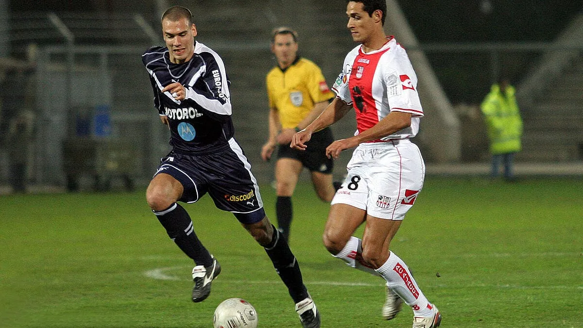 CARTE JOUEUR PSG ANDRE LUIZ SAISON 2002/03 avec signature et dédicace