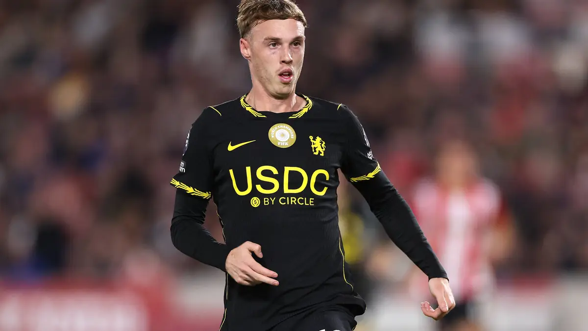 Transfer rumour roundup: Palmer shrugs off Man United pursuit; Spurs set £90m Van de Ven price - LiveScore