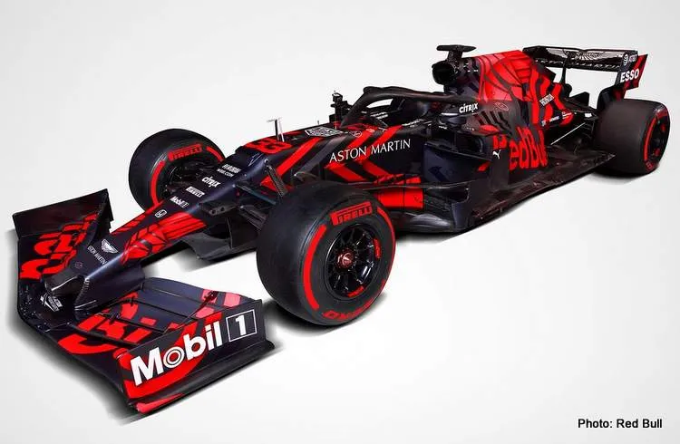 GRANDPRIX247 | Red Bull Racing reveal the Honda-powered RB15