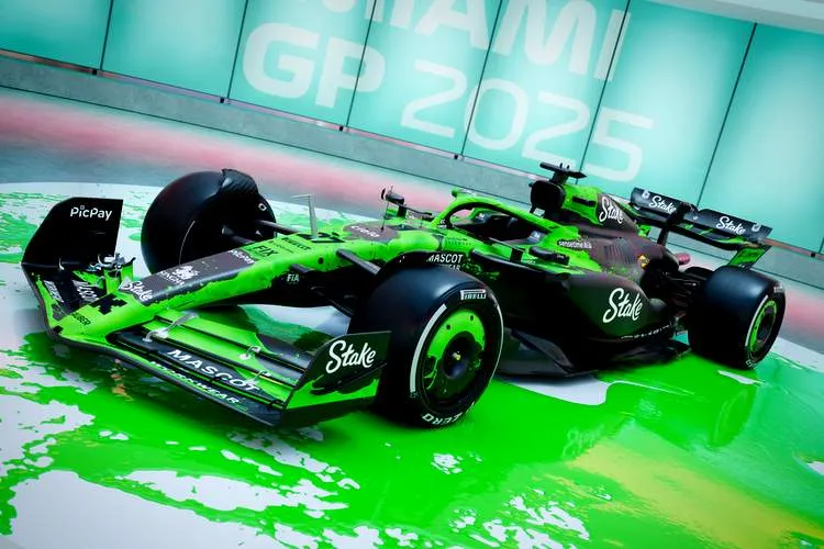F1 casino slots