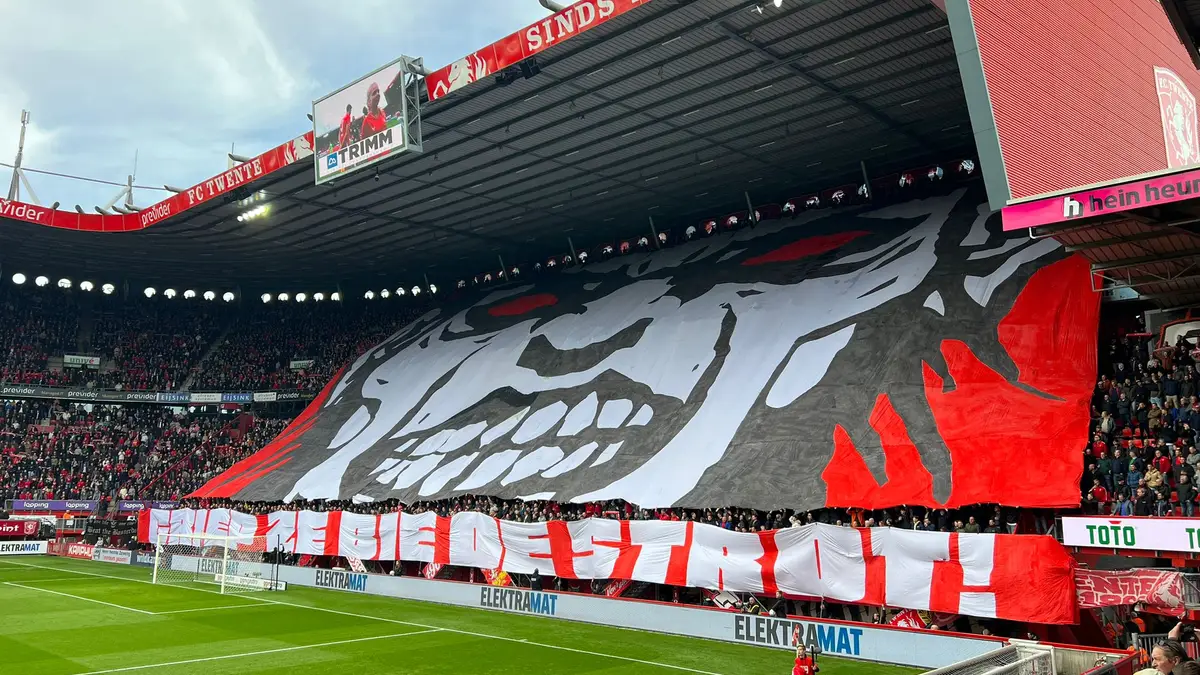 Twente supporters Verkiezen Deze Wedstrijd Tot De Allermooiste Van Het 