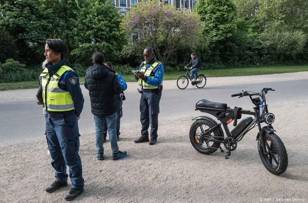 Ruim 100 boetes vanwege fatbikeverbod in Amsterdam en Enschede
