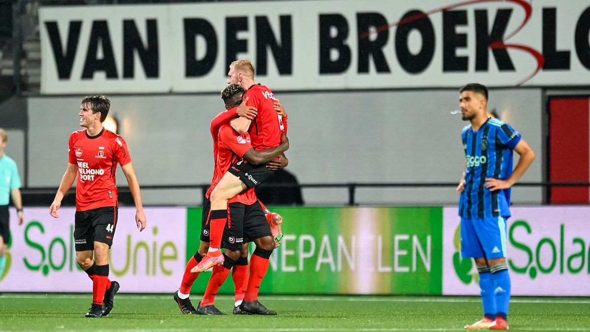Aanvallend Onmachtig Jong Ajax Ziet Zegereeks In Helmond Ten Einde Komen