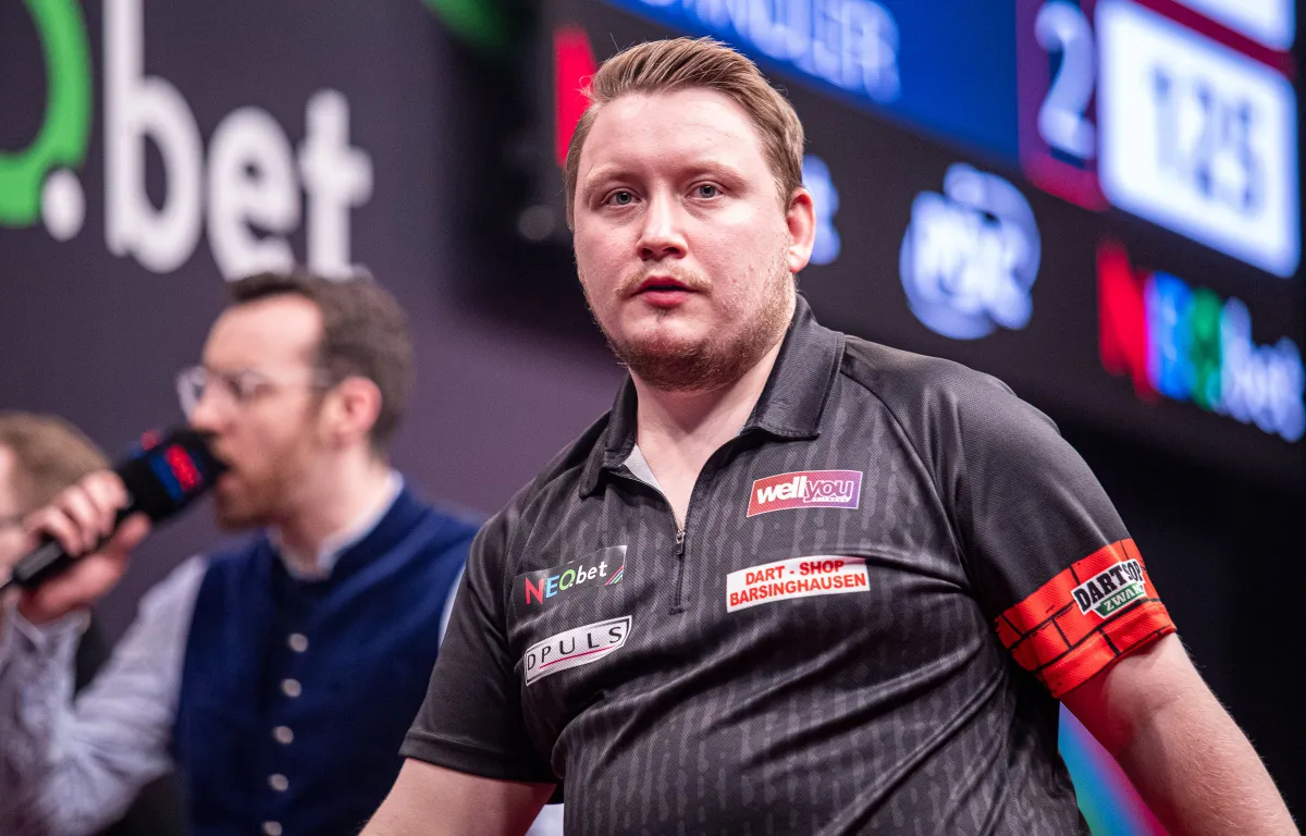 Martin Schindler unterliegt trotz starkem Comebacks Dave Chisnall im ...