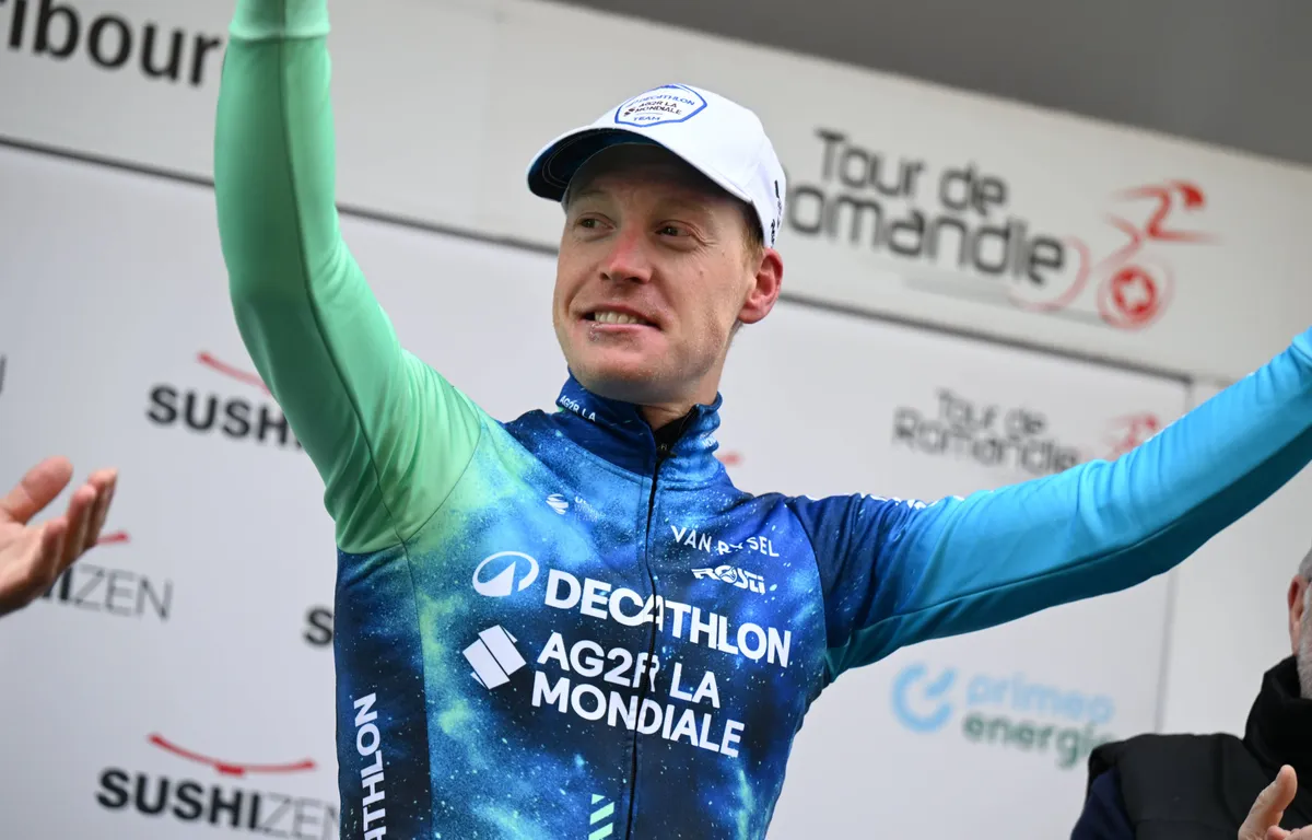 Dorian Godon schnürt mit einem Sieg auf der letzten Etappe der Tour de Romandie 2024 den Dorian Godon schnürt mit einem Sieg auf der letzten Etappe der Tour de Romandie 2024 den