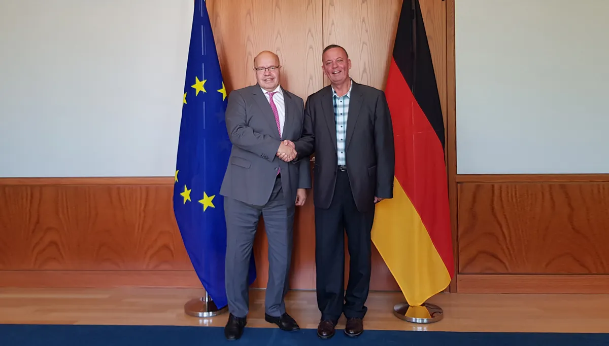 Ein Einwohner von Sittard besucht den deutschen Wirtschaftsminister