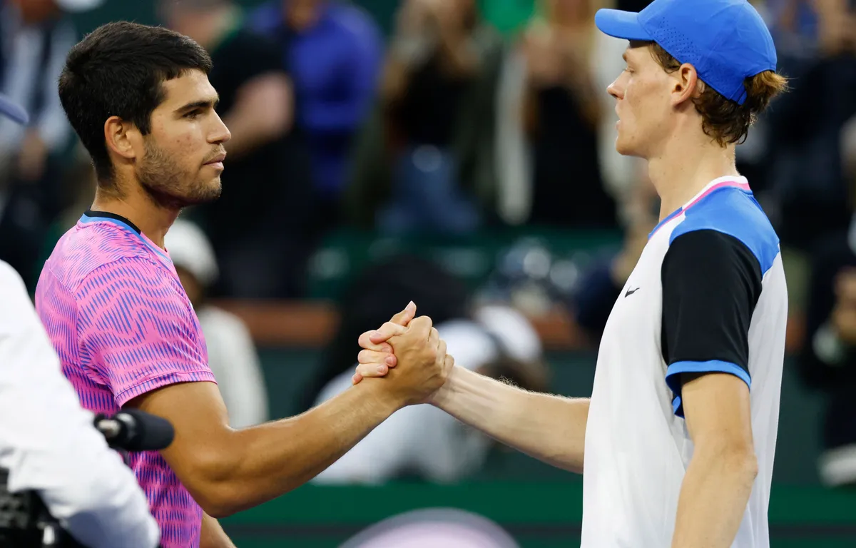 Jannik Sinner and Carlos Alcaraz could close the year battling for the Davis Cup and world number 1