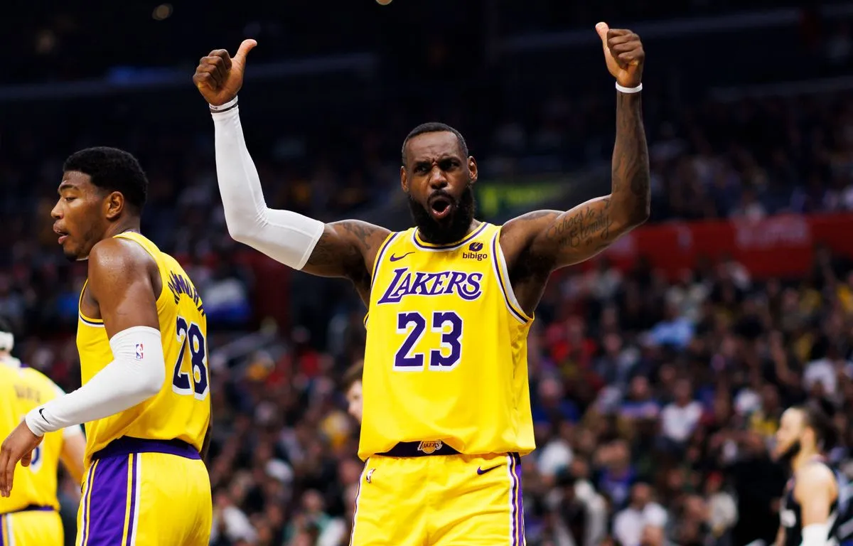lebron-james-with-yet-another-historic-achievement-40k-points-for-the