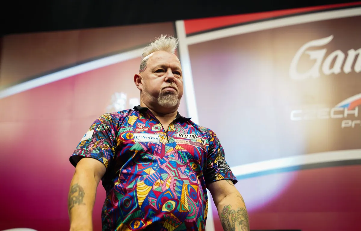 "I told him to switch to a longer point" Peter Wright hilariously