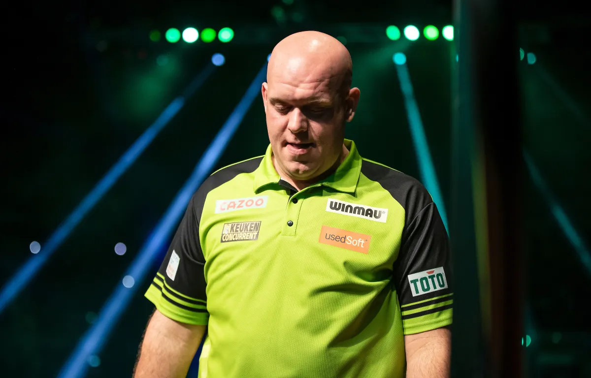 Van Gerwen fällt in der PDC Pro Tour Order of Merit stark ab; Schindler
