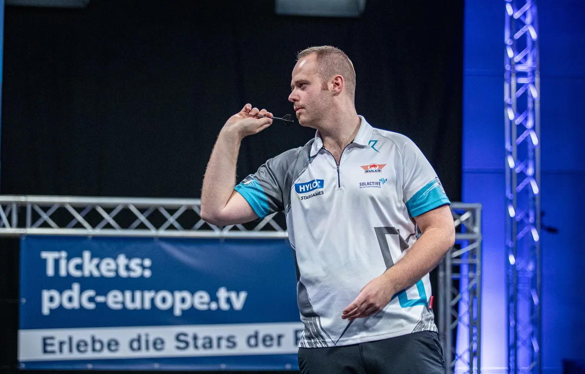 Max Hopp im Achtelfinale der PDC Challenge Tour 5