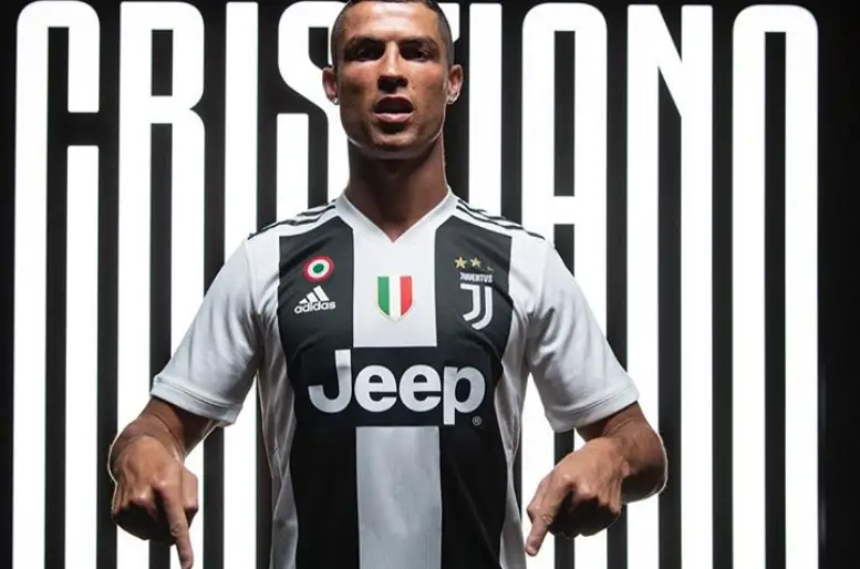 Ronaldo Juliste Juventus verkoopt shirts van Cristiano Ronaldo al na een maand allemaal uit