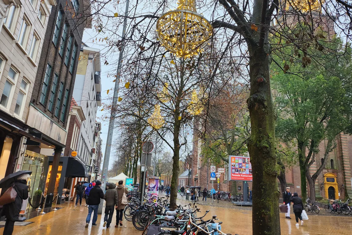 (winterse) neerslag en glad; later in de week zachter