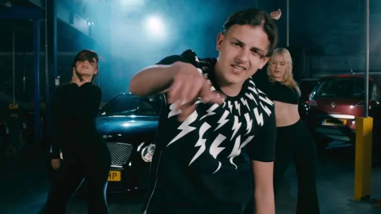 Videoclip: Ashafar ft. Josylvio - Nooit Meer Broke (Prod. Monsif)