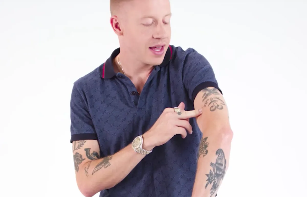 Macklemore vertelt de verhalen achter zijn tatoeages in een nieuwe 'GQ ...