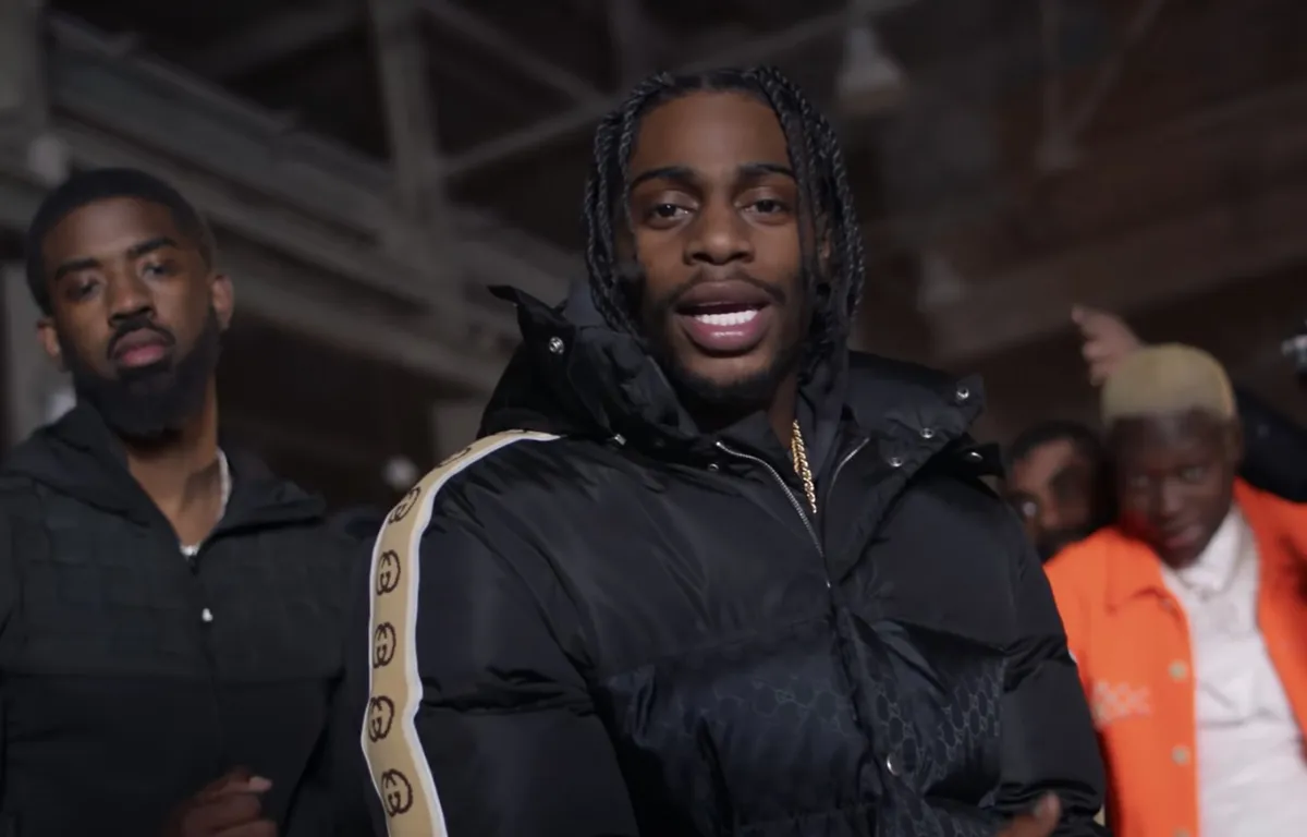 Tion Wayne x Russ Millions - Body 2 ft Arrdee, 3x3E1 & ZT, Bugzy Malone ...