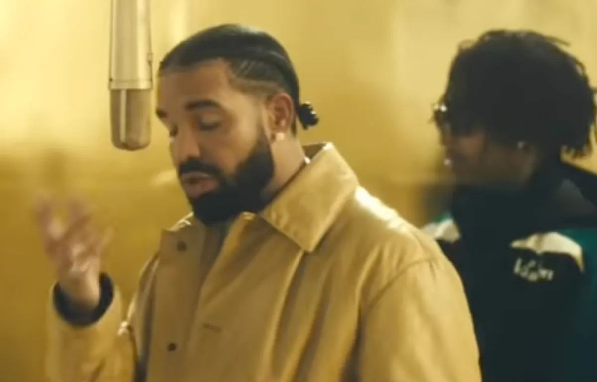 Drake en 21 Savage doen Privileged Rappers in eigen versie van A Colors ...