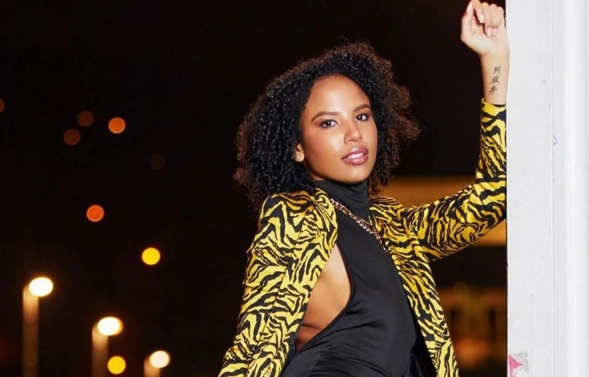 Pornoactrice Romy Indy vertelt aan Hef wat de perfecte maat is: "Een