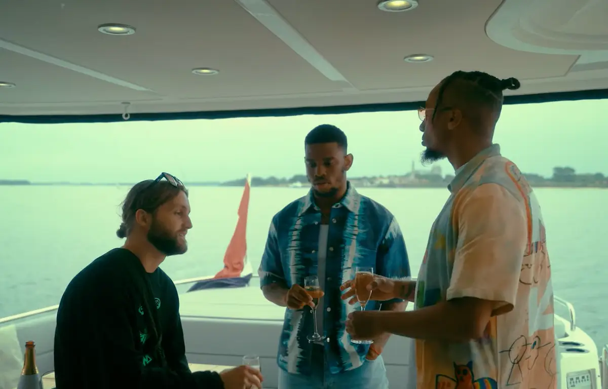 Djaga Djaga, Emms & Kevin zijn Hermanos in nieuwe video