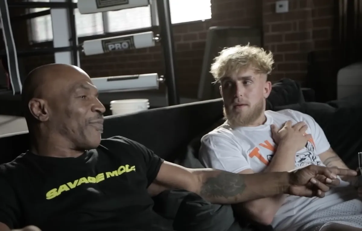 Mike tyson vs jake paul arm length