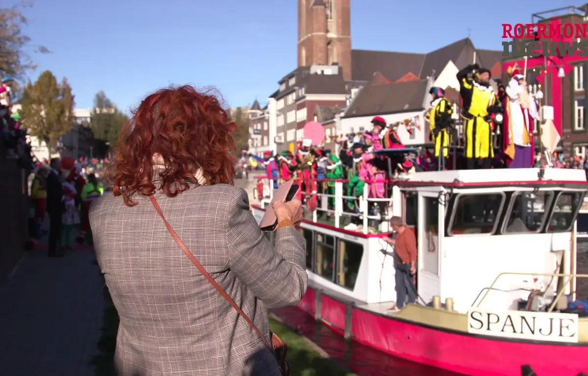 Het Roermondse Sinterklaas journaal Deel 1 De intocht in Roermond