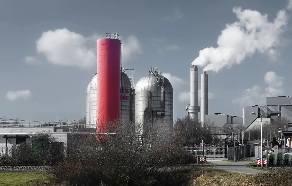 Meer stikstof en CO2 in de lucht door verbranding Italiaans huisvuil in Amsterdam