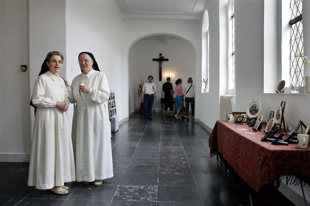 Neem een kijkje bij de nonnen