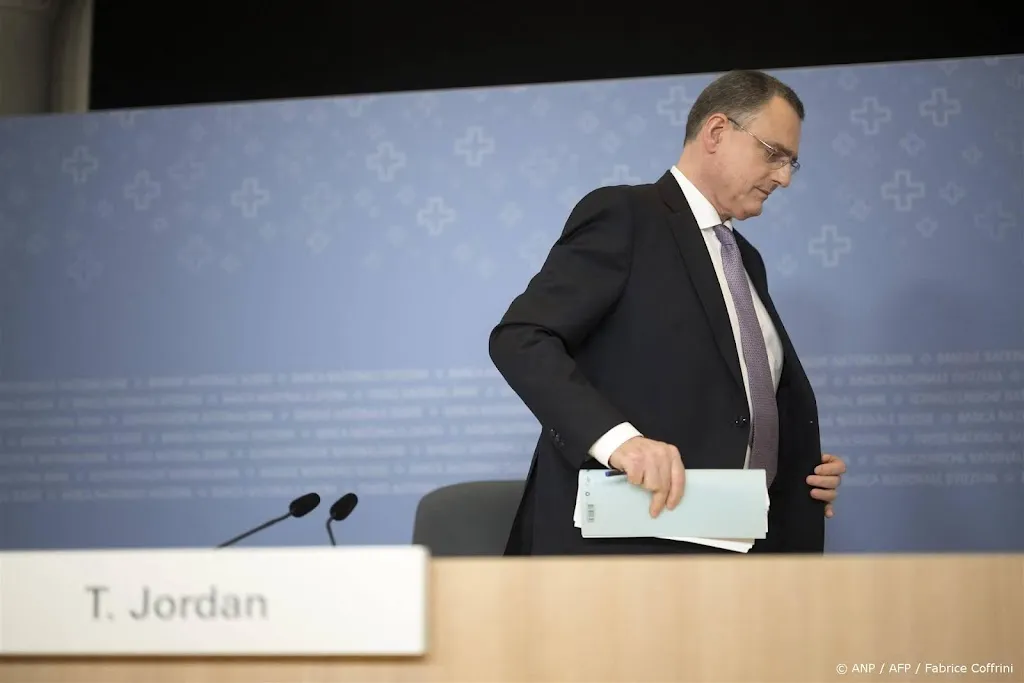 The head of the Swiss Central Bank announces his unexpected departure