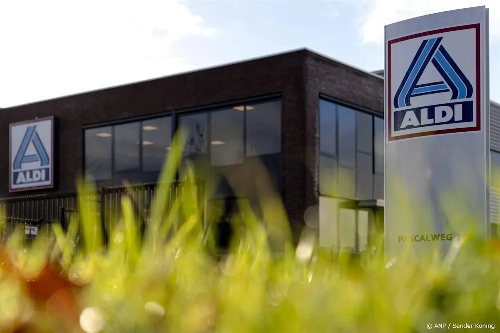 ALDI Roept Kaas Pesto Dip en Groene Pesto Terug vanwege Bacteriegevaar