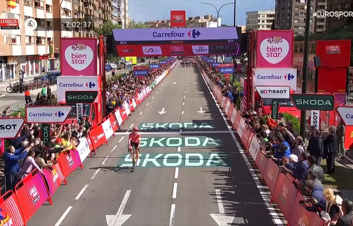 Kristen Faulkner wint vierde etappe van La Vuelta Femenina; Marianne