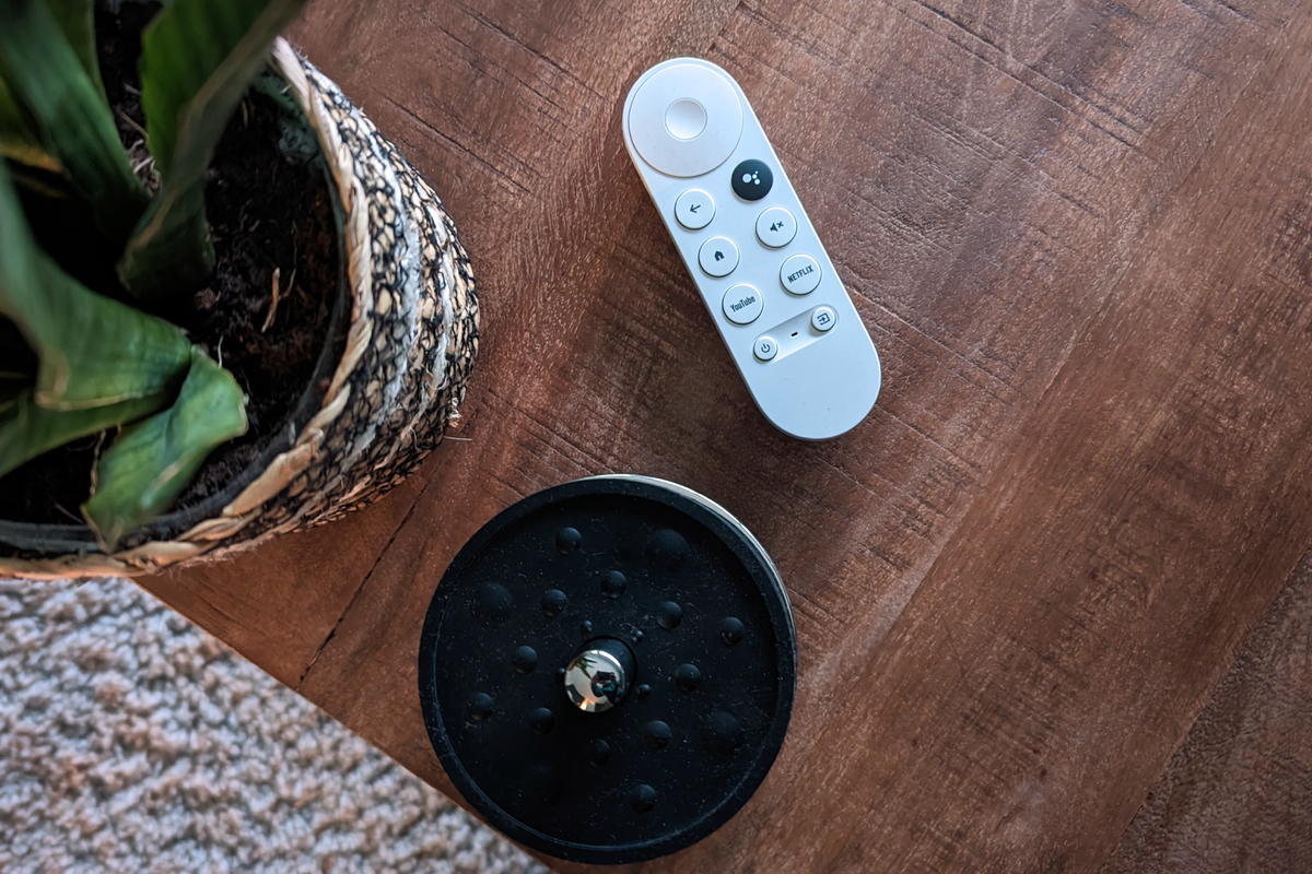 'Toekomstige Google TV-afstandsbediening laadt zichzelf op'