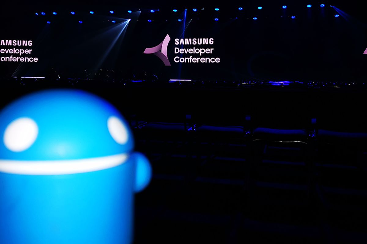 Samsung toont opvouwbare telefoon met nieuwe One UI-interface