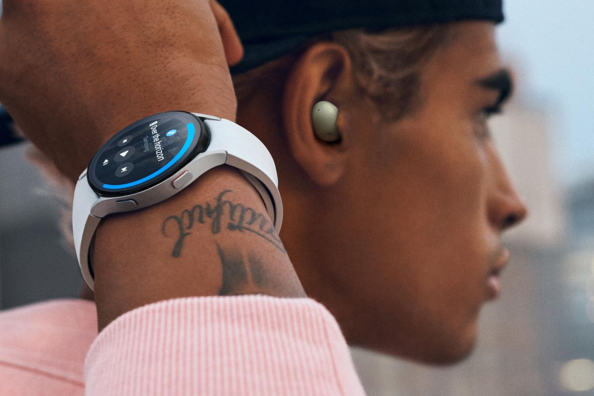 YouTube Music kan nu eindelijk muziek streamen op je Wear OS smartwatch