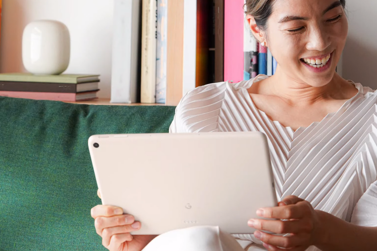 Google Pixel Tablet has a fingerprint scanner on the side