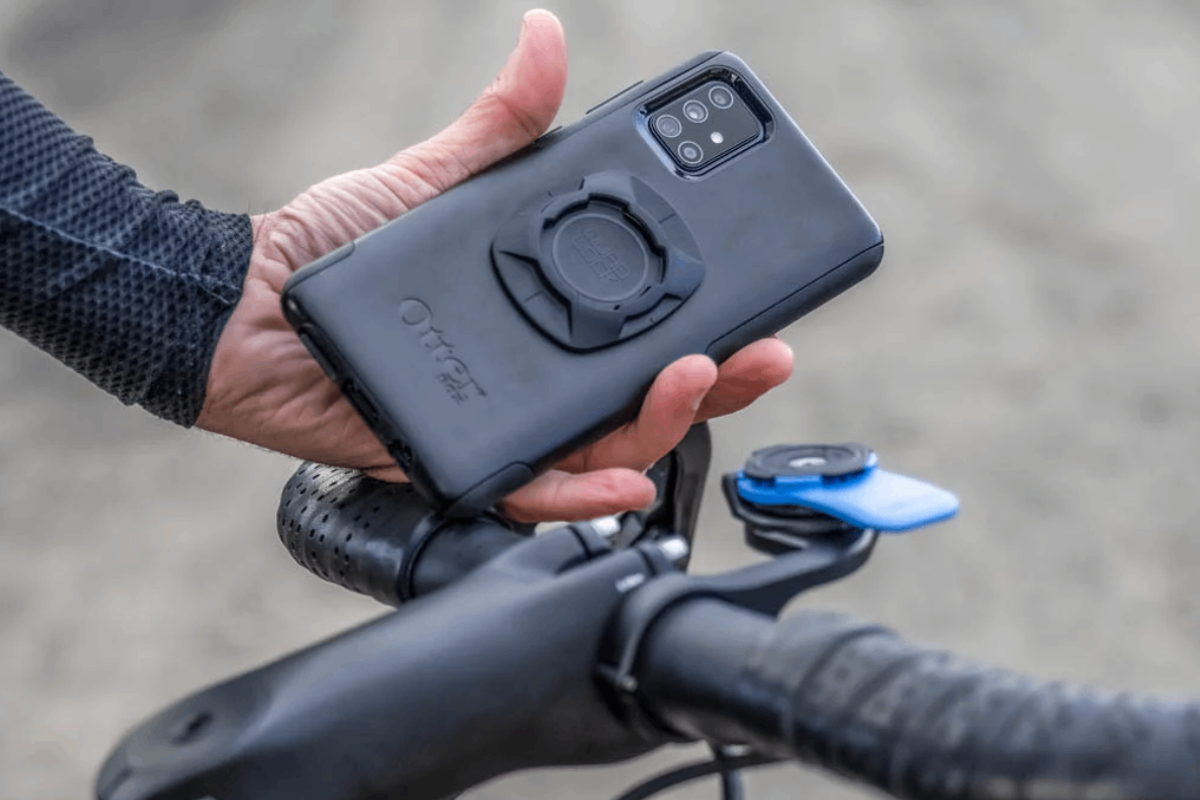 6 handige telefoon accessoires voor op je fiets (2022)