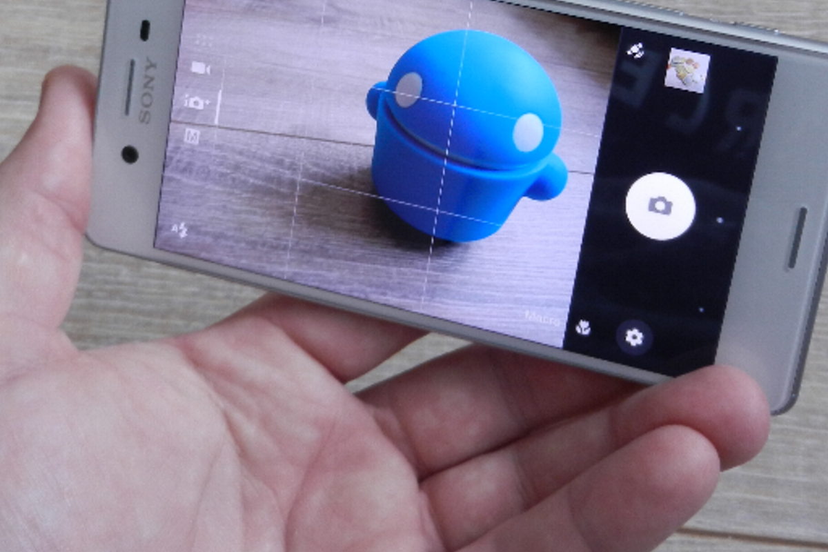 Video toont prototype nieuwe Sony Xperia XA-smartphone