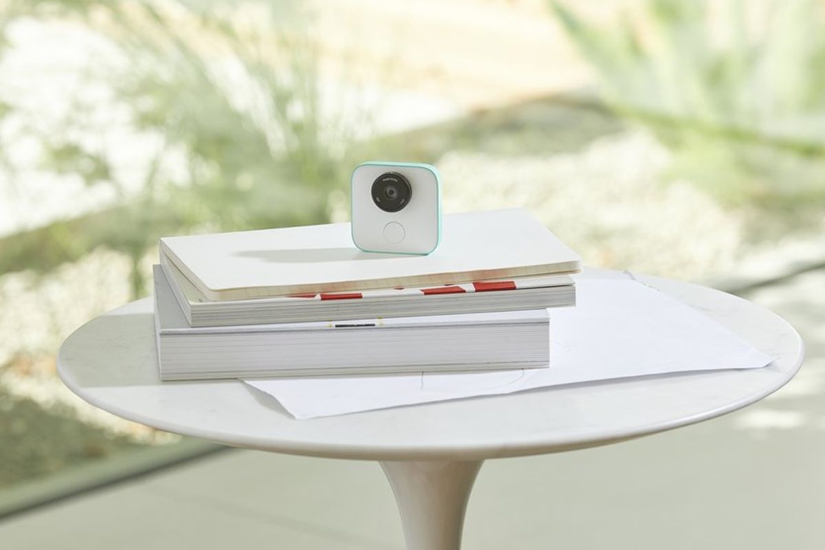 Google Clips: compacte draagbare camera die zelf foto's maakt